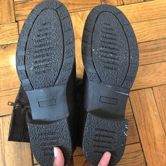 Vegan leather studded boots size 8.5 - Picture 5 of 11